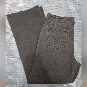 Levis 512 Bootcut Black Perfectly Slimming Short Jeans!